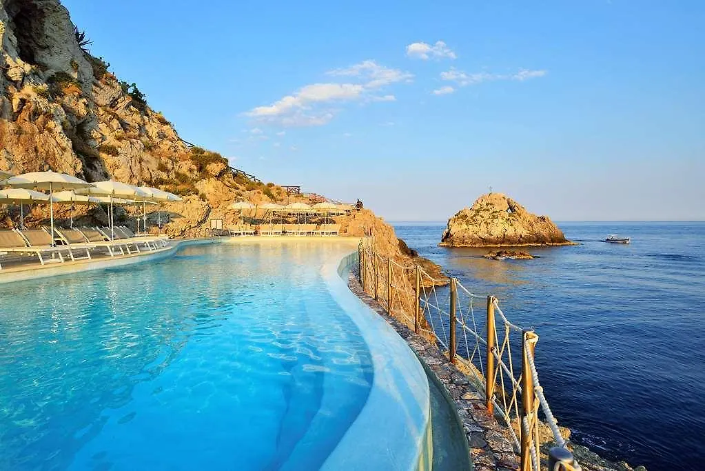 Una Hotels Capotaormina 4*, Taormina Italy
