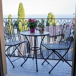 Apartman Tyche &