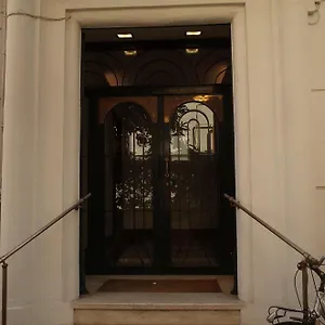ベッド・アンド・ブレックファスト サーカス マキシマス B＆b