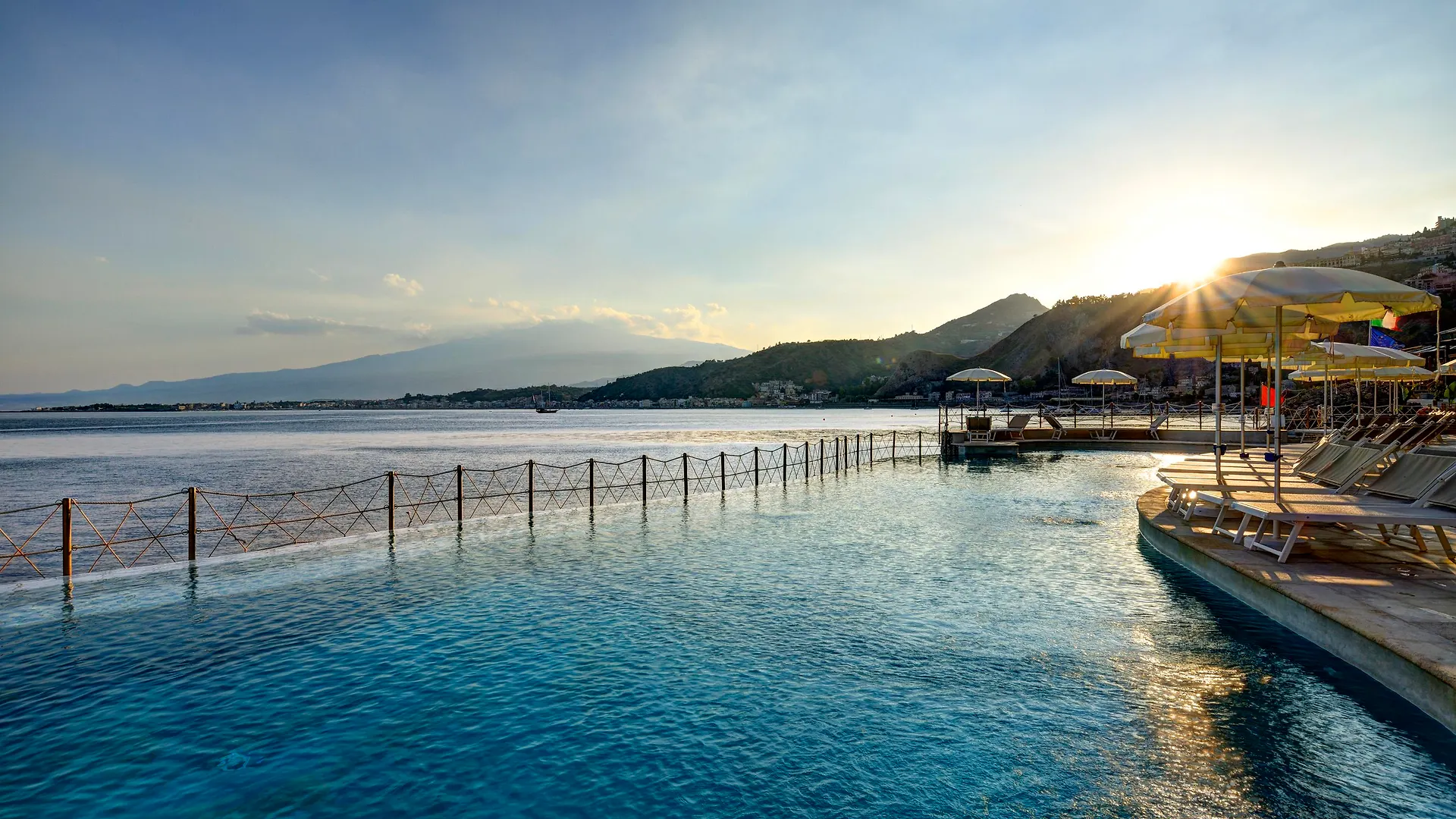 Una Hotels CapoTaormine