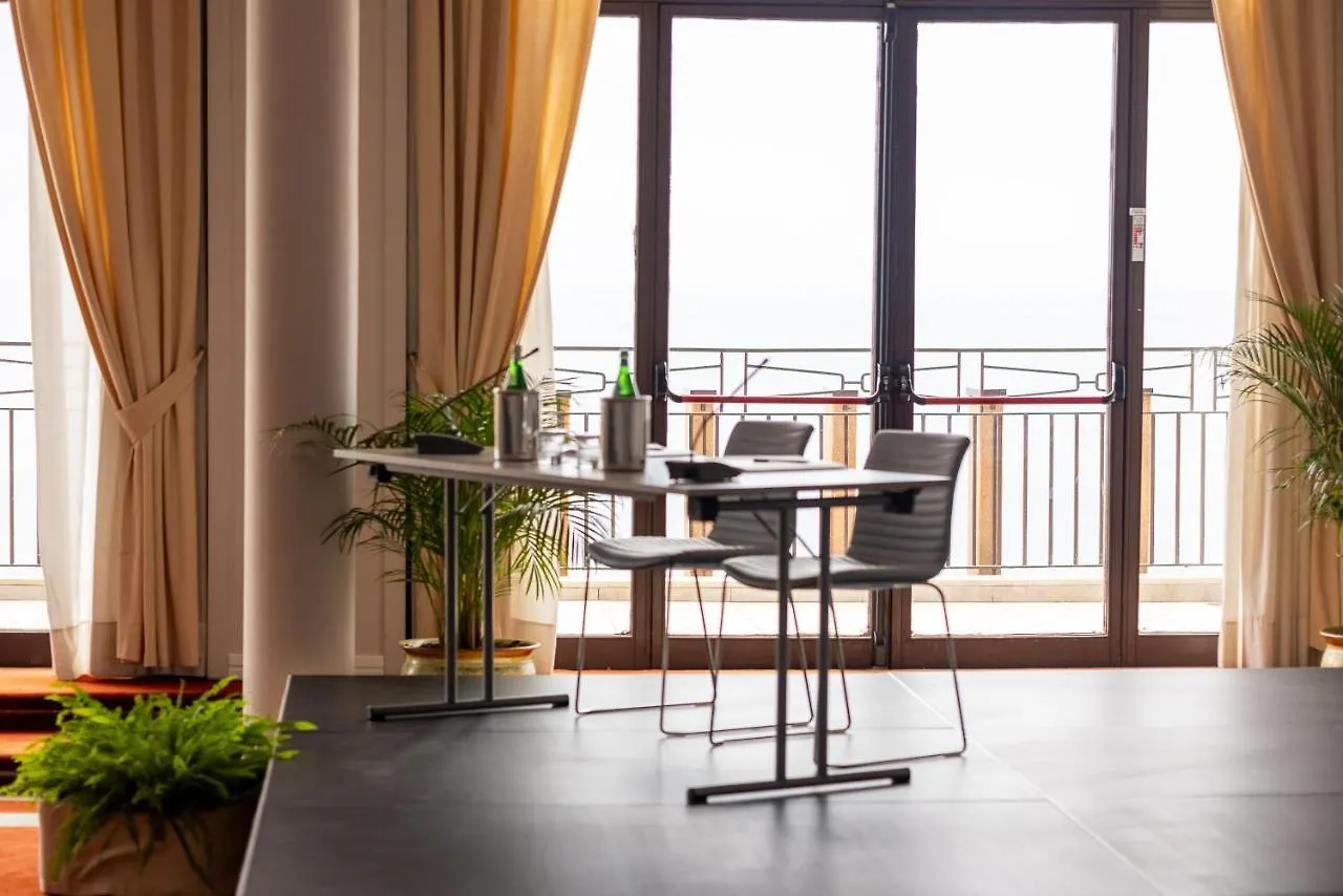 Una Hotels CapoTaormine